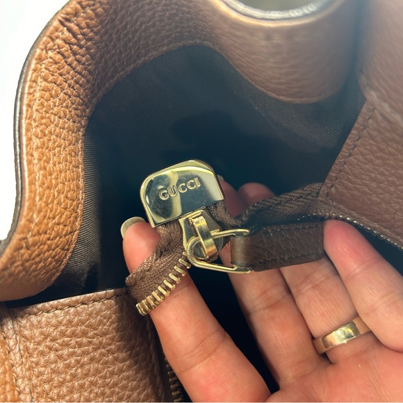 Gucci Large All Leather Tote - Picture 11 of 11